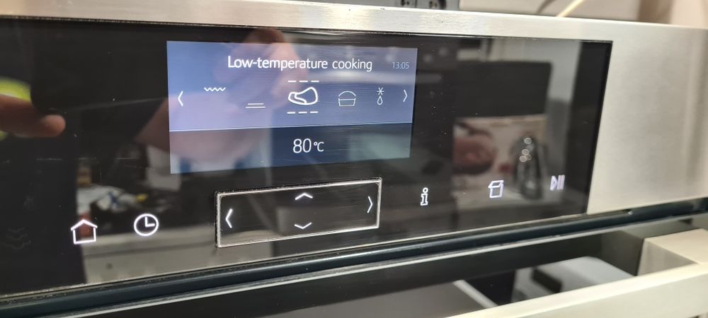 Фурна конвектомат за вграждане NEFF  71л А+