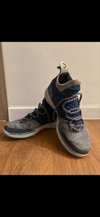 Vând KD 11 Black History Month