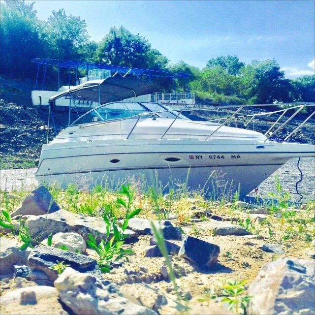 Продам яхту maxum 2400scr