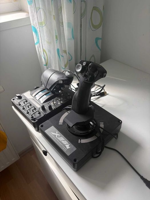 Joystick Logitech X56 HOTAS