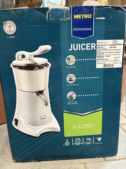 METRO PROFESSIONAL Storcator Citrice cu Maner