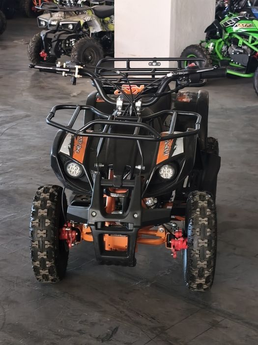 ATV quad 49cc pornire buton sfoară roți pe 6 inch se vinde la mâna a doua folosit pentru filmări
