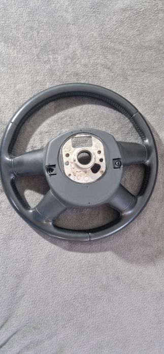 Volan Audi a4 b8 cu comenzi