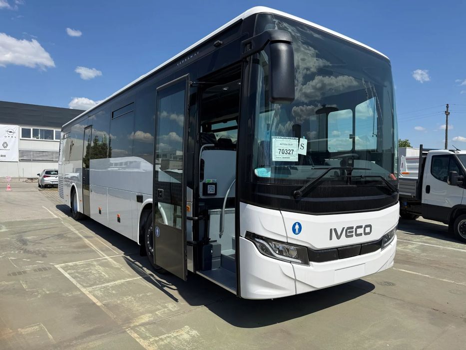 Iveco Crossway 55 locuri 12,1 m IVECO Crosway 55 locuri 12,1 m - vehiculul este nou, gata de livrare!