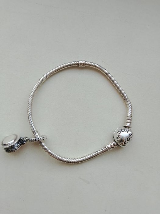 Продам Pandora браслет серебро