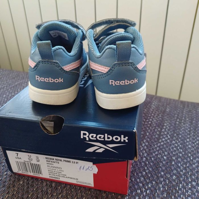 Маратонки Reebok и Гумени ботуши за момиче, номер 25