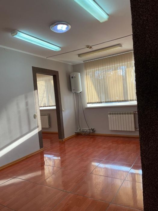 Продам коммерческую недвижимость в центре города, действующую. - Поглед 2