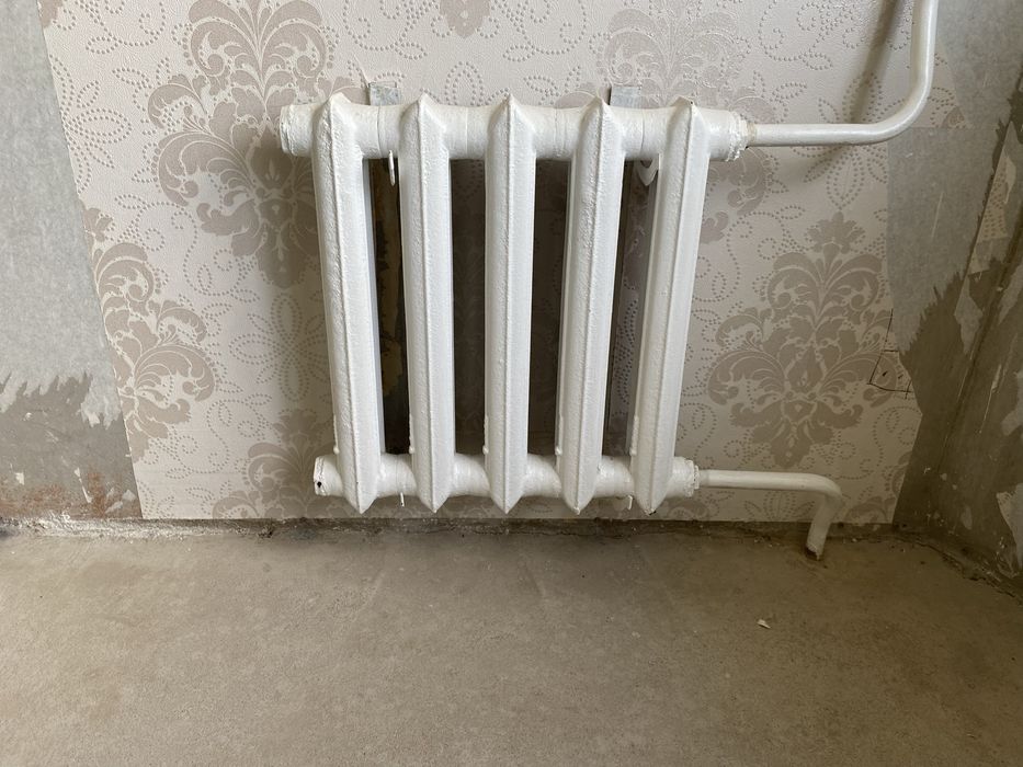 Продам чугунные батареи