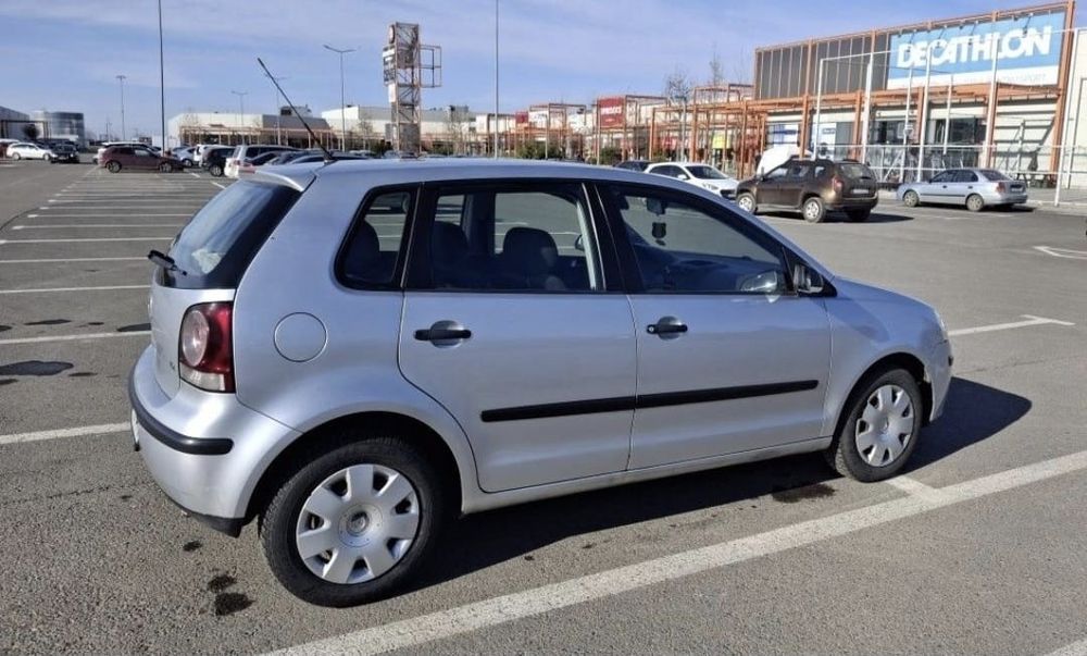 VOLKSWAGEN Polo 2006