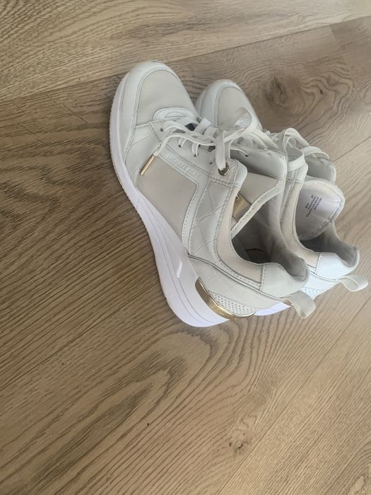 Продам обувь Michael Kors