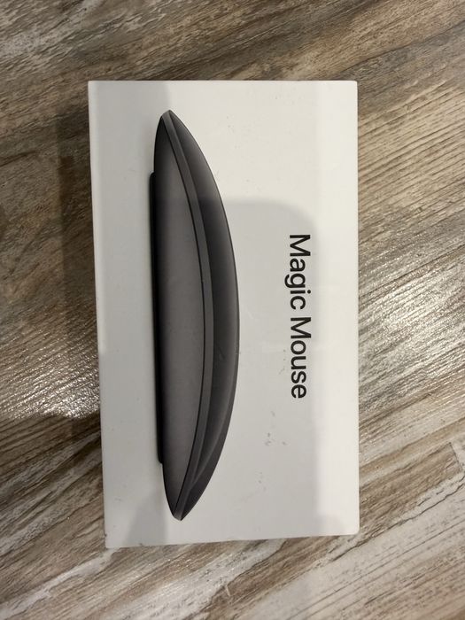 Черна мишка за лаптоп на Apple , модел Magic mouse 2