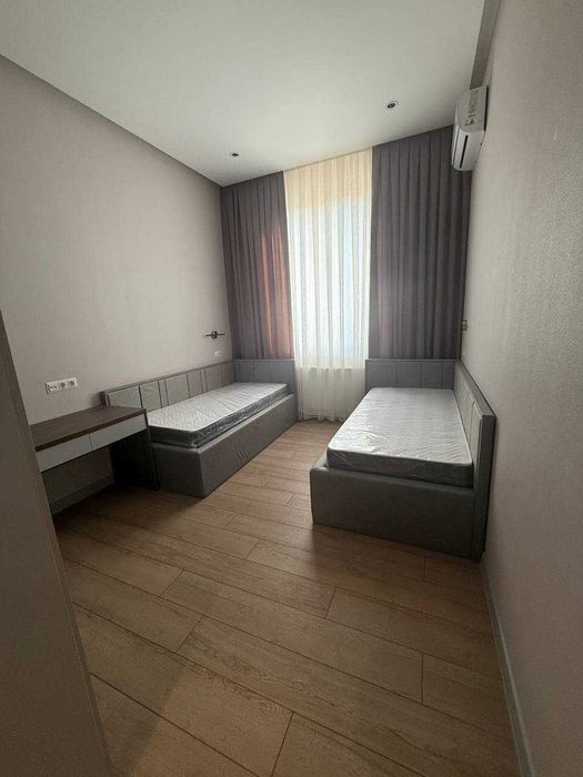 Продается кв 3-ком 4/9 Кафе Райхон Блежи метро Дружбы Народов