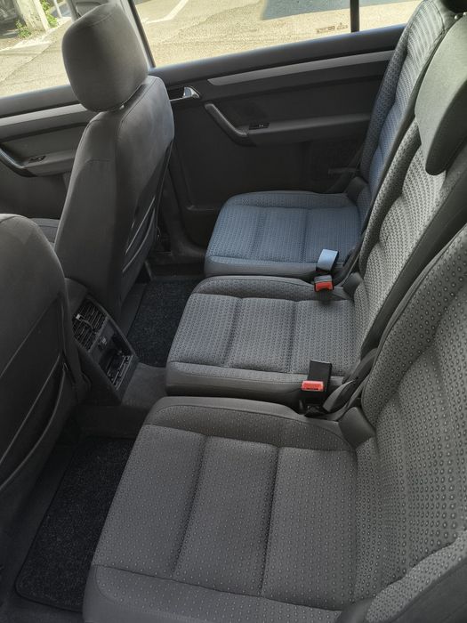 Touran 2.0 tdi 136 cai