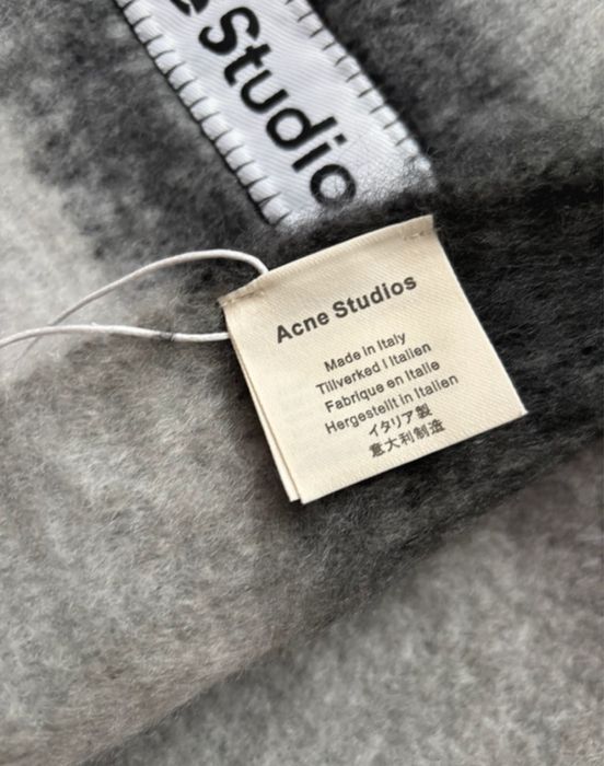 Fular Acne Studios