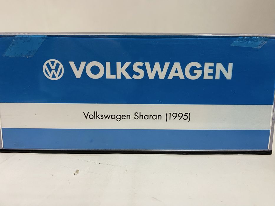 VOLKSWAGEN SHARAN an 2005 machetă auto scara 1:43 (11 cm) Ixo/Altaya