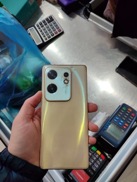 Infinix zero 30 в хорошем состоянии