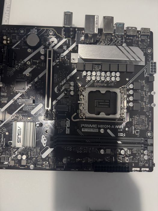 Placa de baza h810m defecta