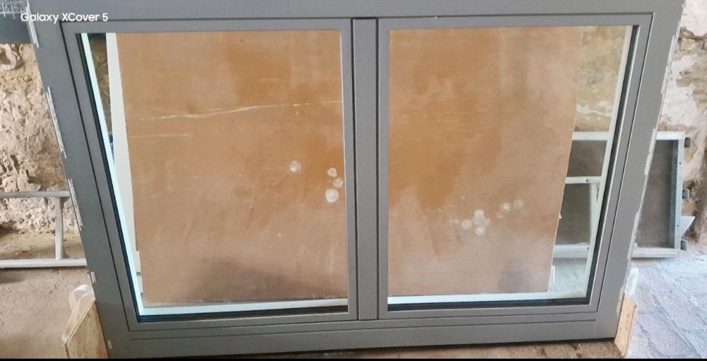 FEREASTRA LEMN TRIPAN Germania geam H 131 x 194 Stoc buc 2 Garantie