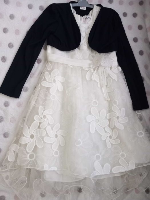 Различни рокли за момичета