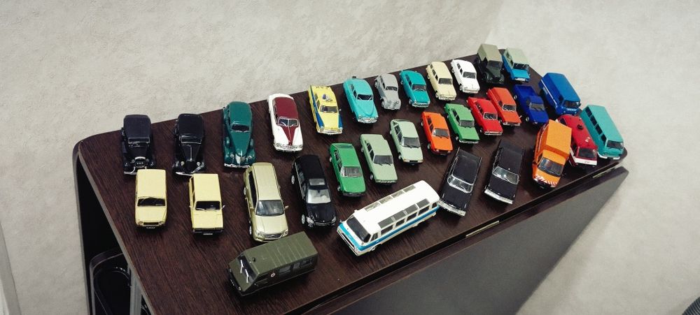 Коллекционные модели 1:43