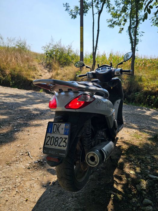 Scuter yamaha 250