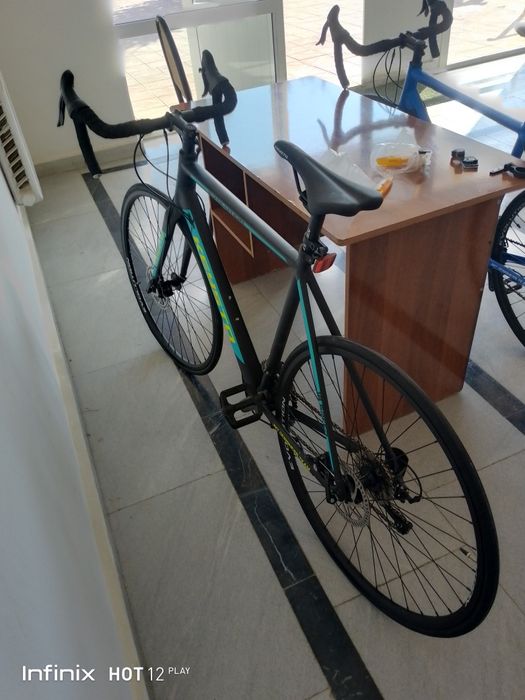 velosiped spartivni xali yangi koropkadan ochilgan