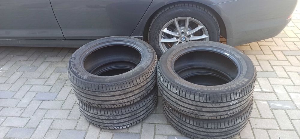 Vând anvelope Michelin primacy 4