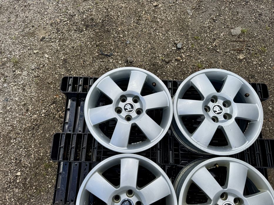 4бр.Алуминиеви джанти 15цола 5x100 за Skoda Fabia,Vw Polo,Seat,Audi A1