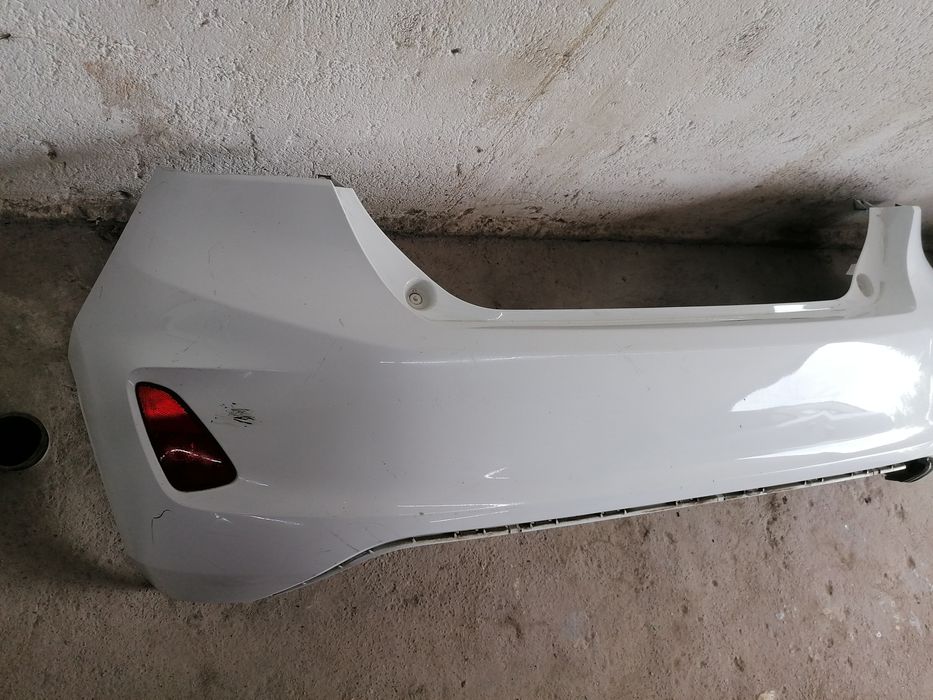 Bara spate ford Fiesta 2 facelift 2011