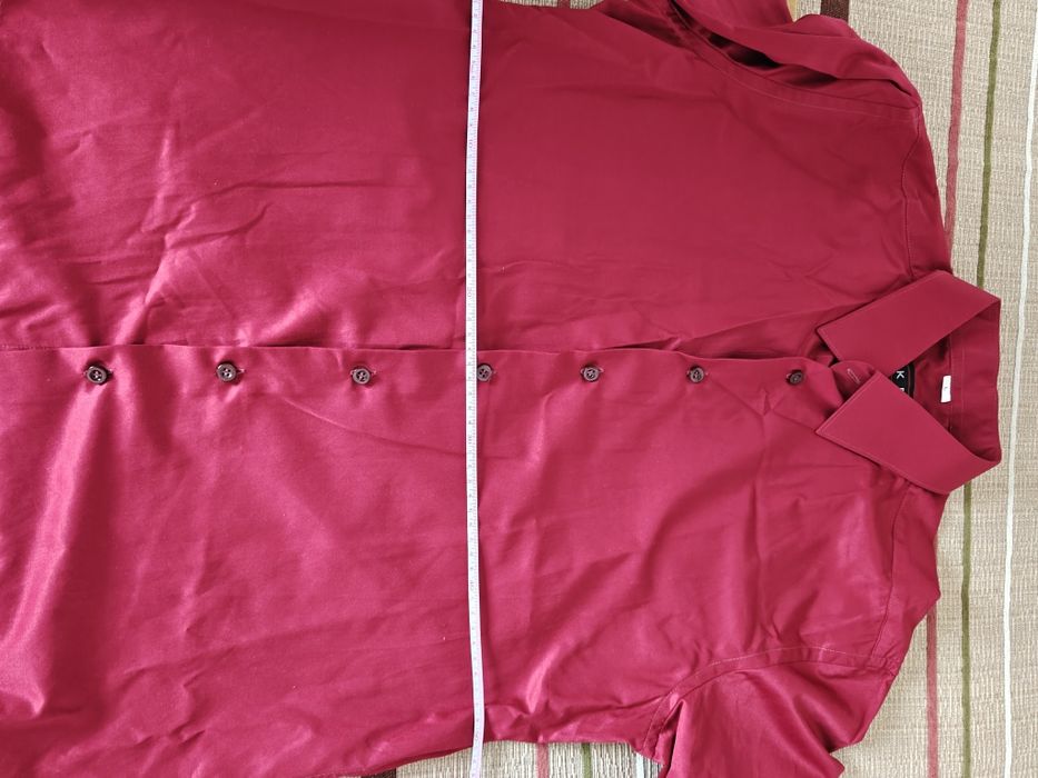 Мъжки костюм сако р-р 56, панталон р-р 58 и риза L, вратовръзка бонус