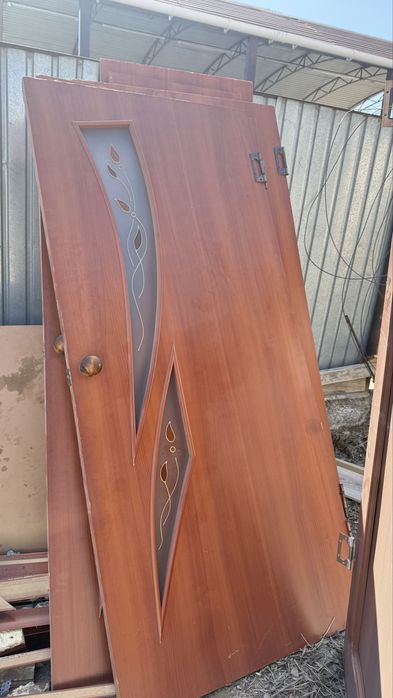 Газ , стиралка , холодильник, двери