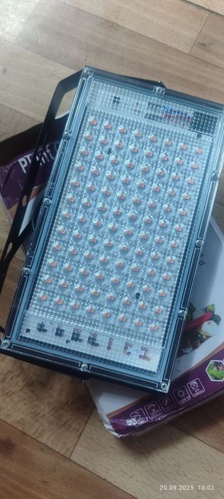 Фито лампа для цветов