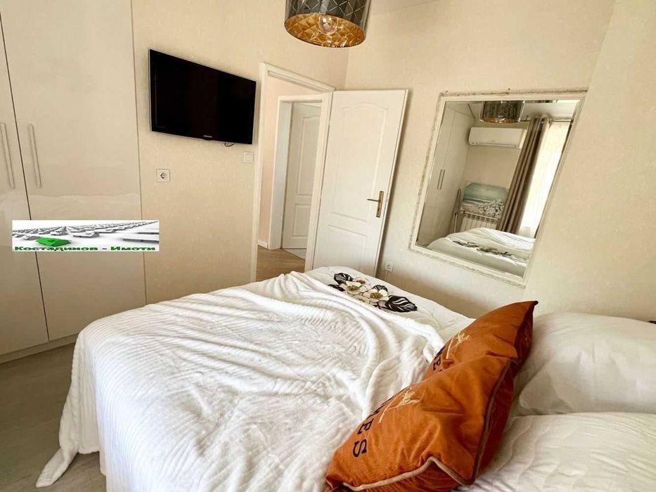 Продава се Тристаен апартамент в Пловдив, Център - 120 кв.м за 2763 €/кв.м - Снимка #7