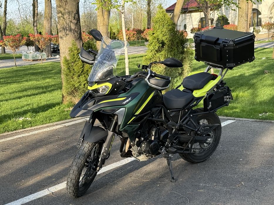 Benelli 702 TRK X, 7000 km, 2024 Echipată Full, CarPlay/2xCamere Video
