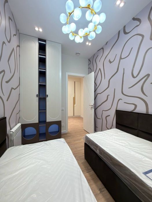 Продается 2в3 комнатная квартира,ЖК Акай Сити,Дархан,74м2