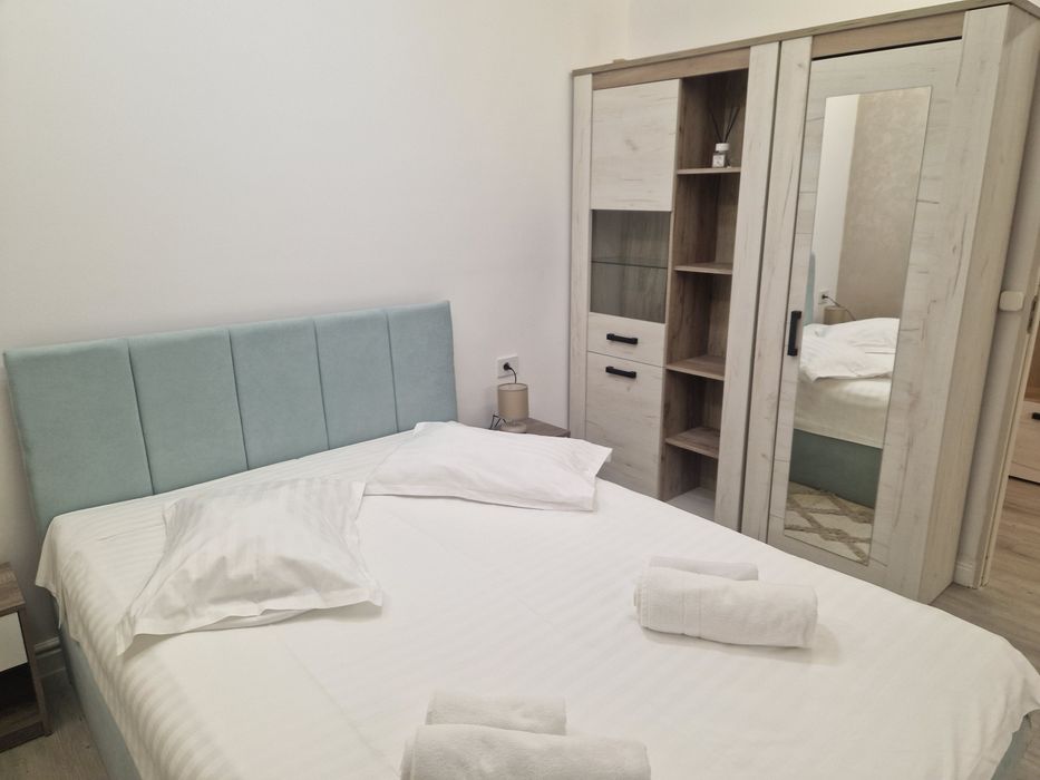 Apartament de închiriat cu vedere spectaculoasă la mare.Terasă