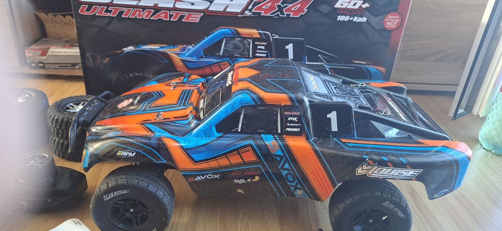 Traxxas slash 4x4 ultimate & Arrma senton 223S