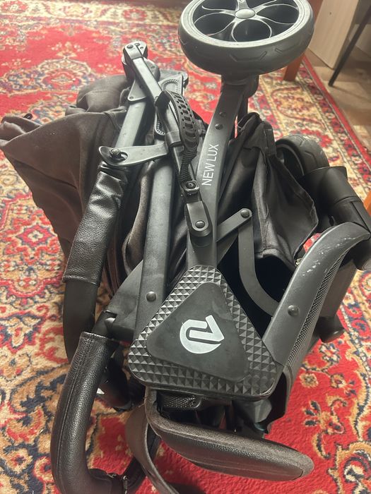 Продам коляску детскую