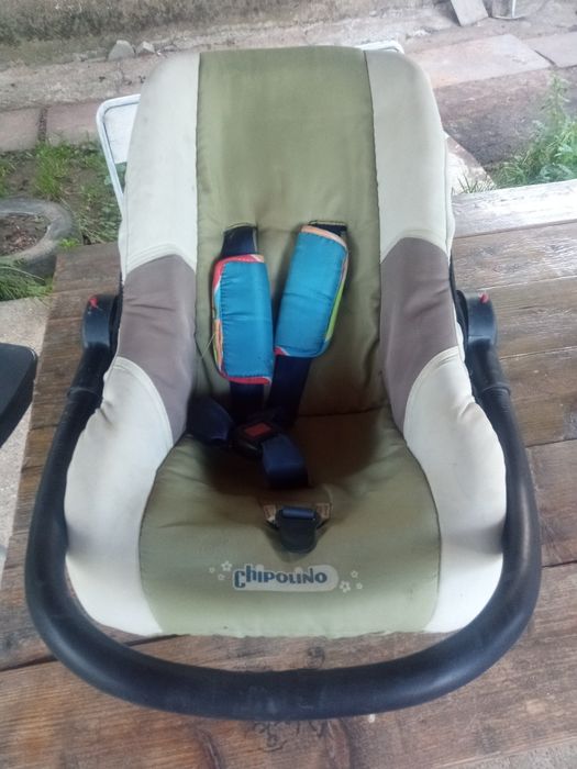 Детско столче (кошче) за кола