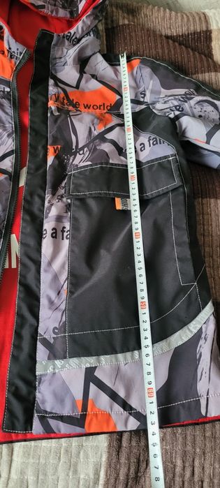 Продам куртку на мальчика