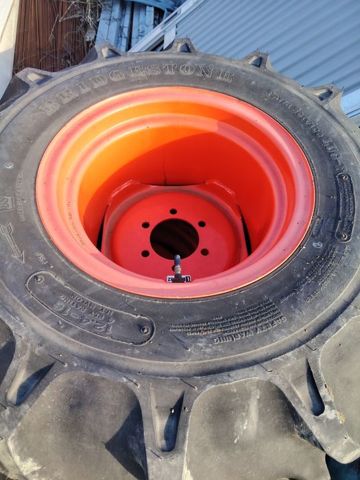 Jante cu anvelope agricole