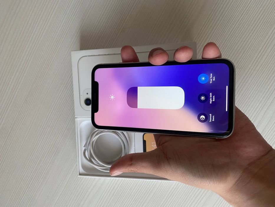 Айфон 11 [в идеальном состояний