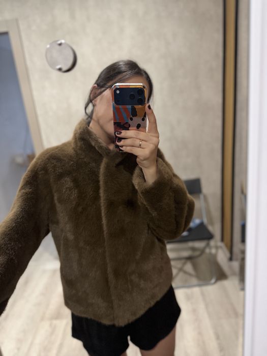 Продам шубу женскую норковую