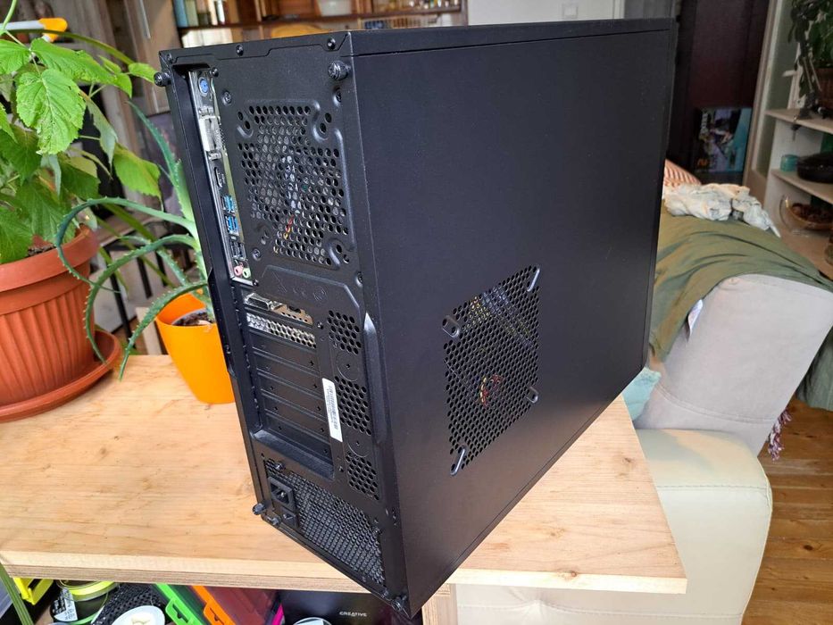 Геймърски компютър – GTX 1660 Ti 6GB / i5-7600K / 16GB RAM – Отлично състояние