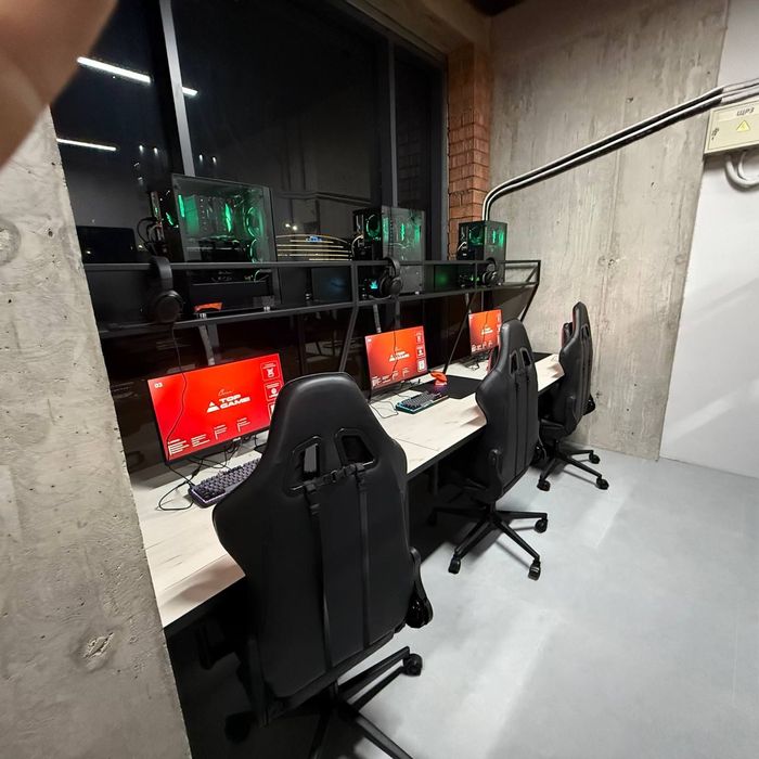 Изготавливаем компьютерные столы. Лофт