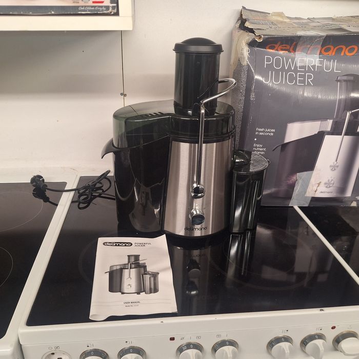 Сокоизтисквачка Делимано 800W чисто нова