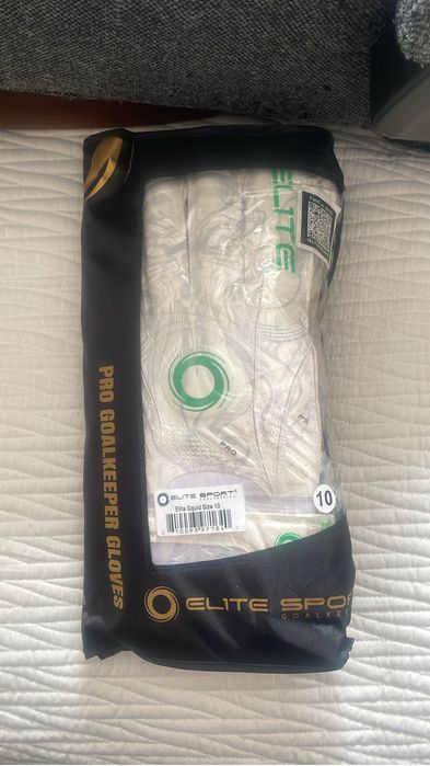 Вратарские перчатки ELITE SPORT SQUID