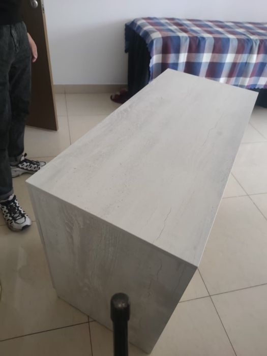 Продается маникюрный стол