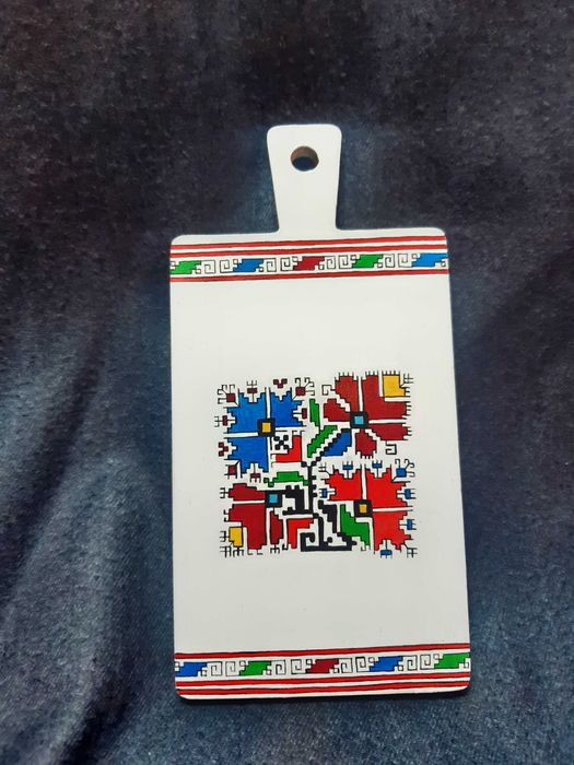 Декоративна дървена дъска с шевица - ръчна изработка