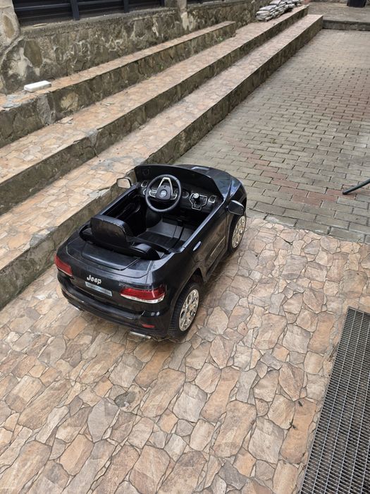 Vand masinuta  electrica pentru copii